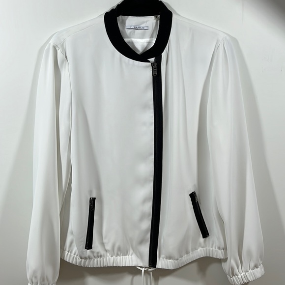 🆕T Tahari>Silky zip up jacket with contrast collar and pockets NWOT - Picture 2 of 7